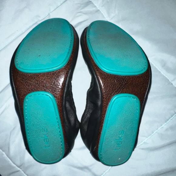 Tieks matte black ballet flats - Picture 5 of 7